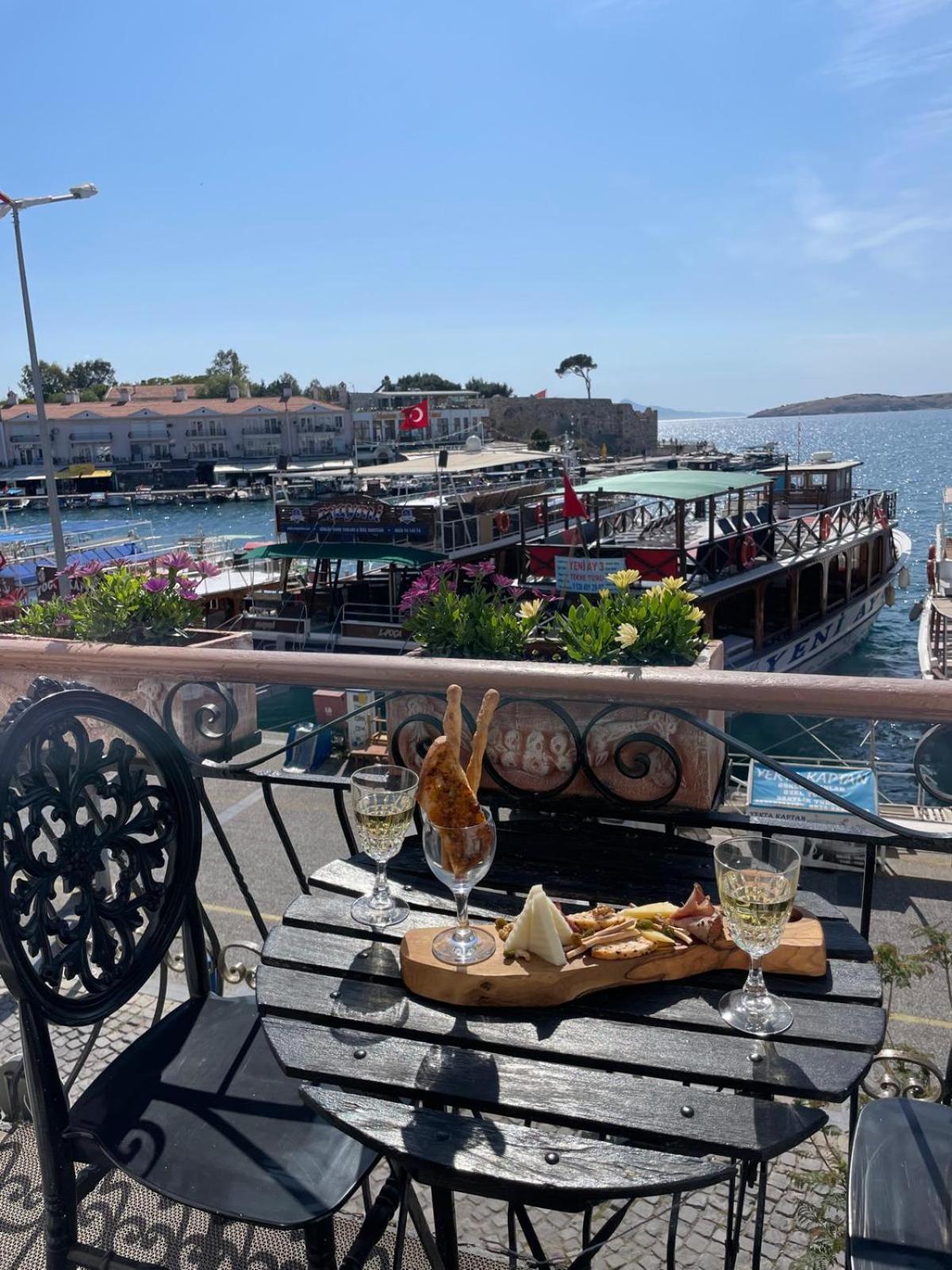 Hotel Karacam Foça Exterior foto